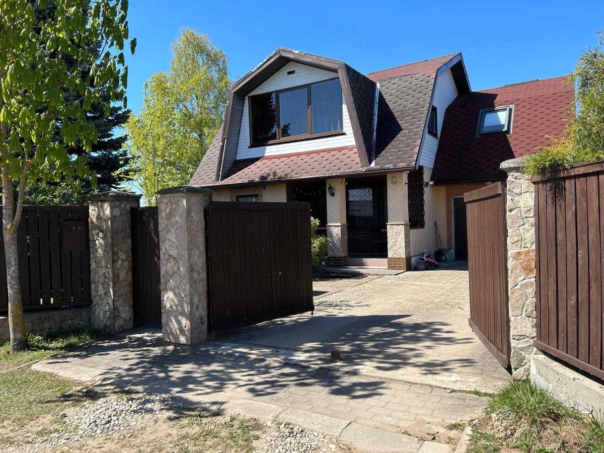 Holiday House Vijole Riga Ngoại thất bức ảnh